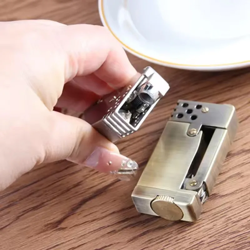 Retro style personalized side-push ignition metal lighter, oil lamp, windproof outdoor ignition tool, festive gift thumbnail 3