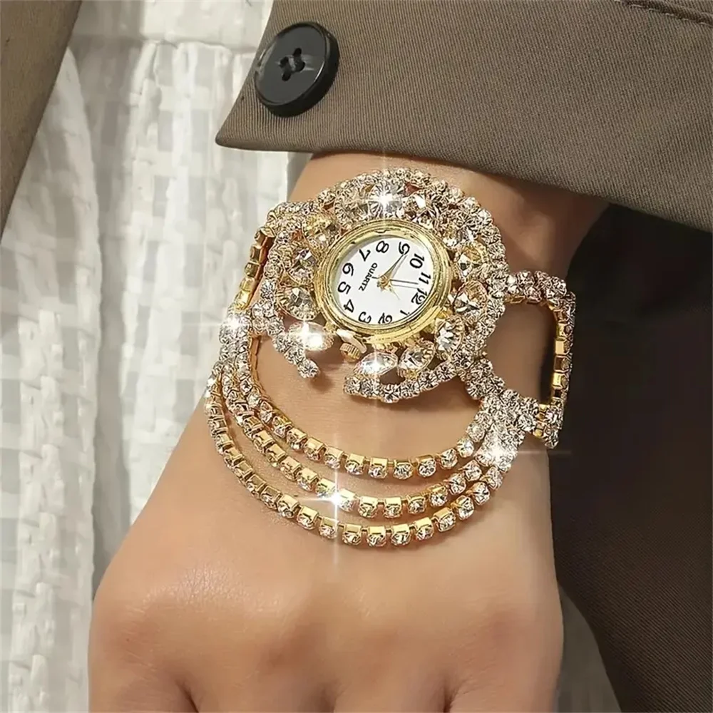 A stylish zinc alloy strap with charming round quartz women's watch with amphibole decoration without chronograph function, an e