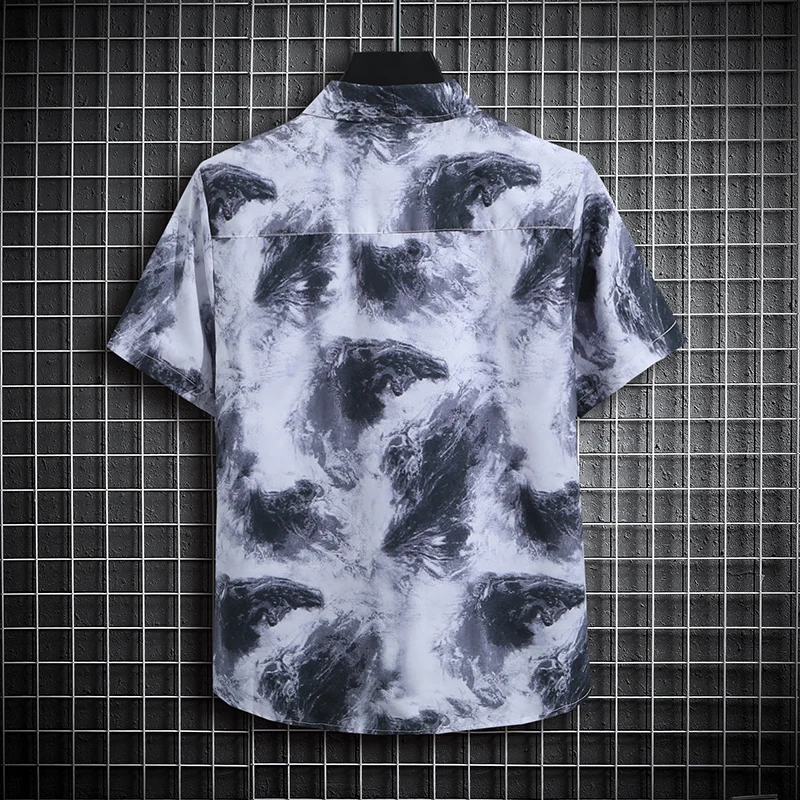 Men's Short-Sleeved Shirt thumbnail 2
