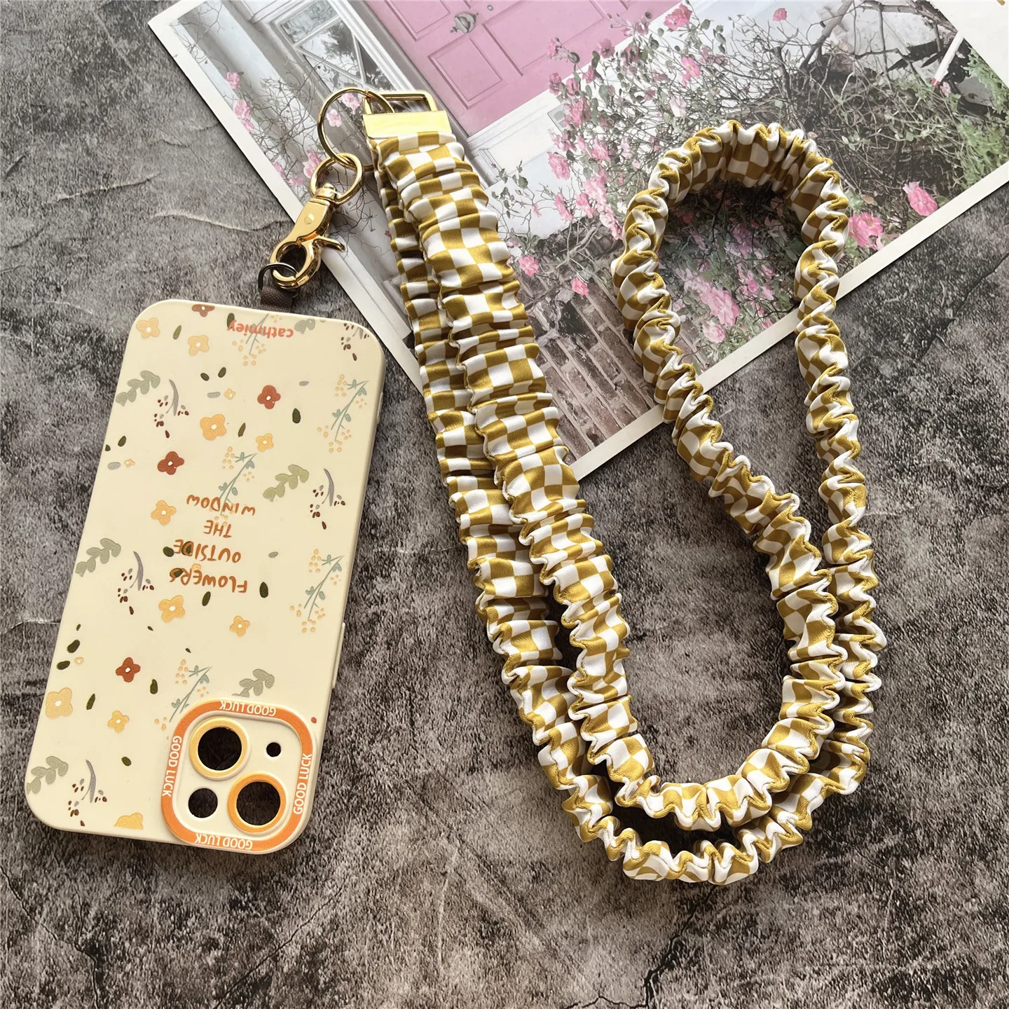 Keychain on the Phone Lanyard Golden Key Ring Neck Necklace Elastic Lanyard Luxury Female Keychain Anti-lost Accessories Chain thumbnail 2