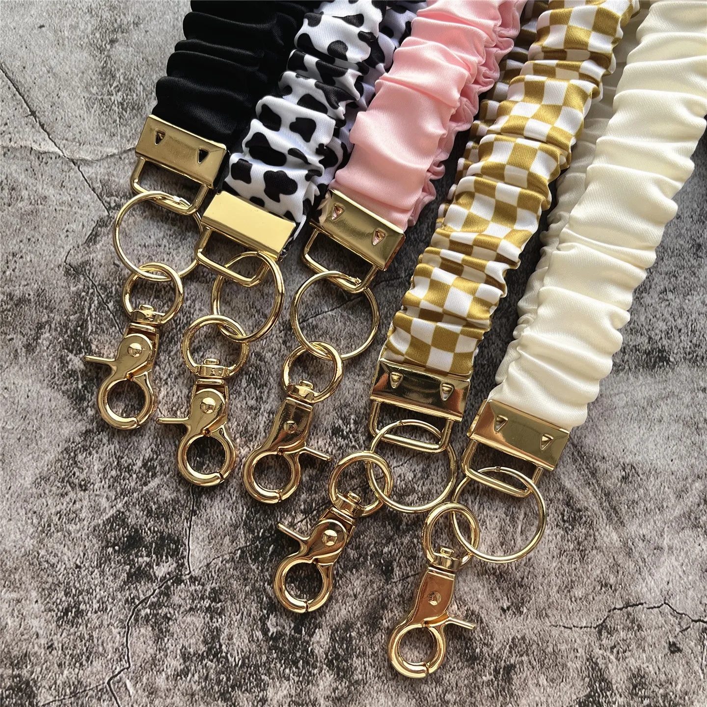 Keychain on the Phone Lanyard Golden Key Ring Neck Necklace Elastic Lanyard Luxury Female Keychain Anti-lost Accessories Chain thumbnail 5