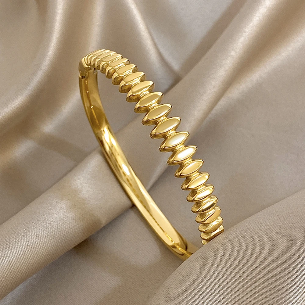Gold Plated New Stainless Steel Bracelet Inlaid Colorful Rhinestones Luxurious Open Cuff Bangles Bracelets for Women Men Jewelry thumbnail 4