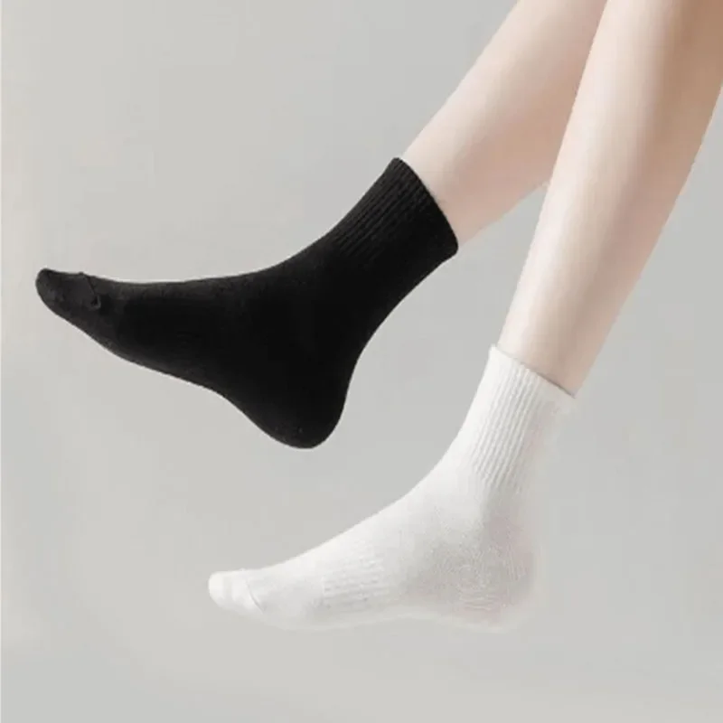 10/20 Pairs Neutral Solid Color Round Neck Socks Spring Summer Sweat Absorbing Breathable Soft Comfortable Couple Sports Socks thumbnail 5