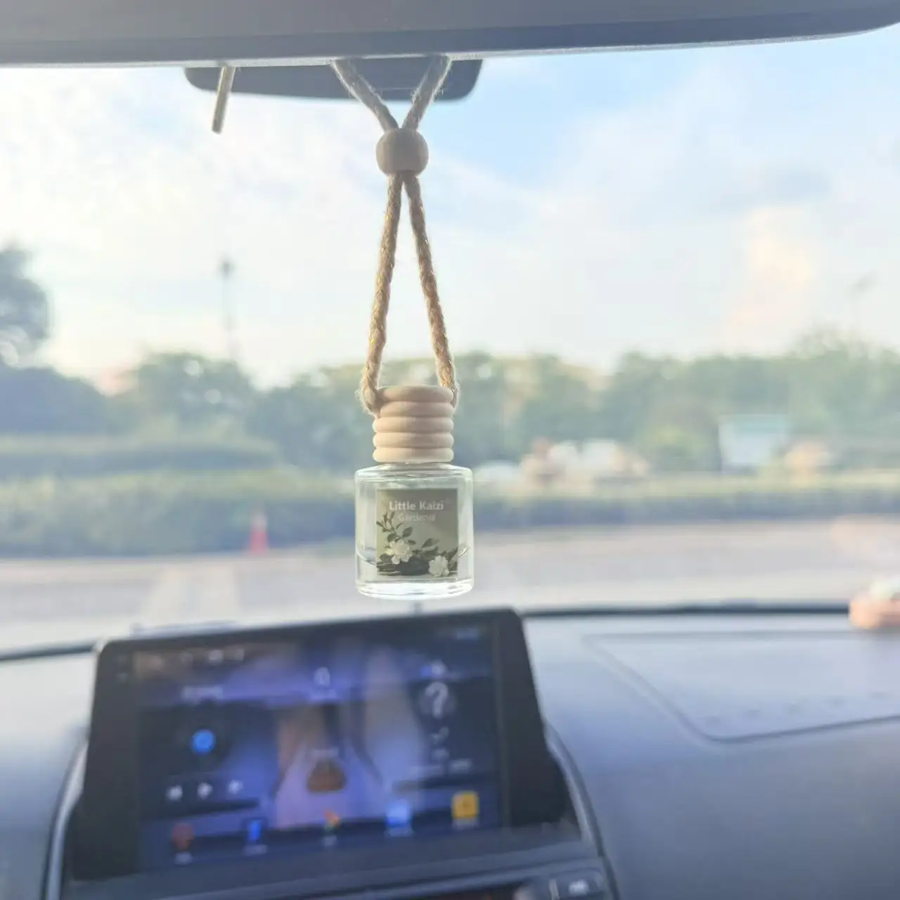 Little kaizi Scented Car Air Freshener - Long Lasting Car Diffuser - Last 60+ Days thumbnail 4