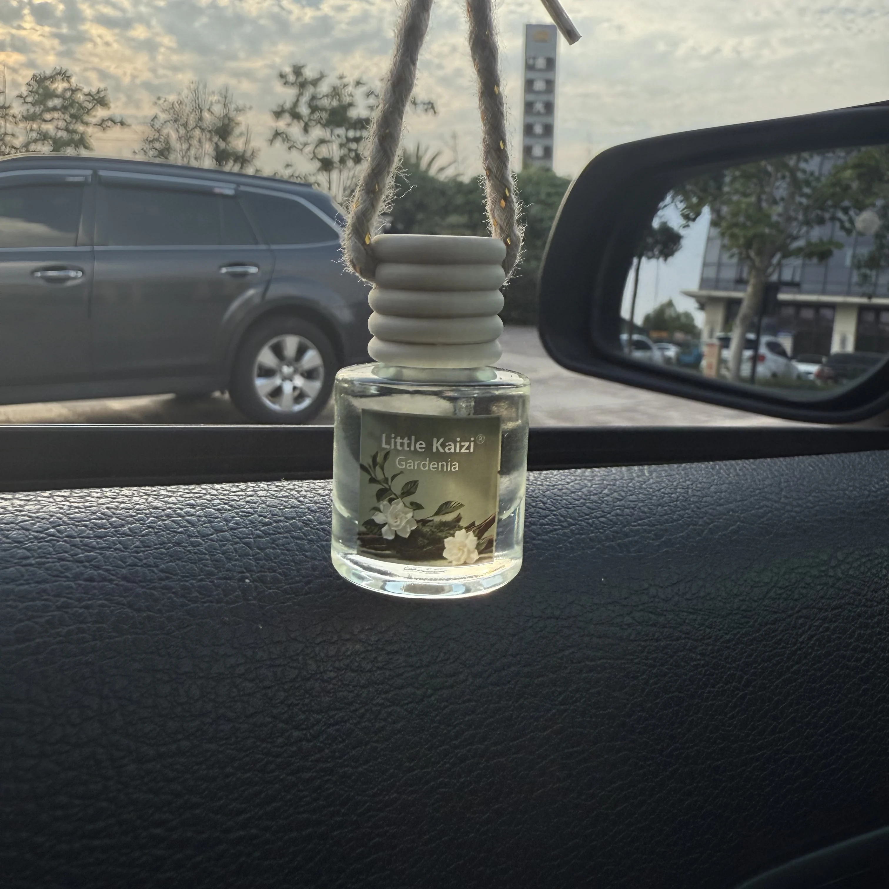 Little kaizi Scented Car Air Freshener - Long Lasting Car Diffuser - Last 60+ Days thumbnail 3