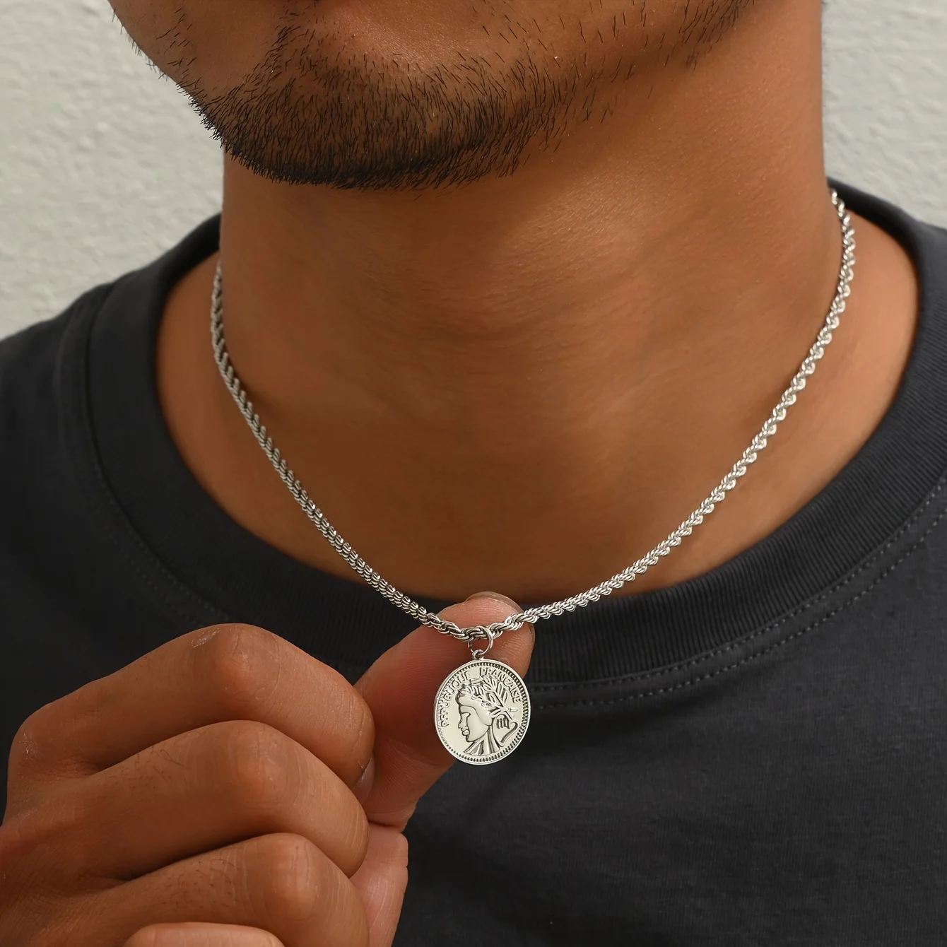 Personalized Stainless Steel Coin Human Head Pendant Men's Necklace Party Jewelry