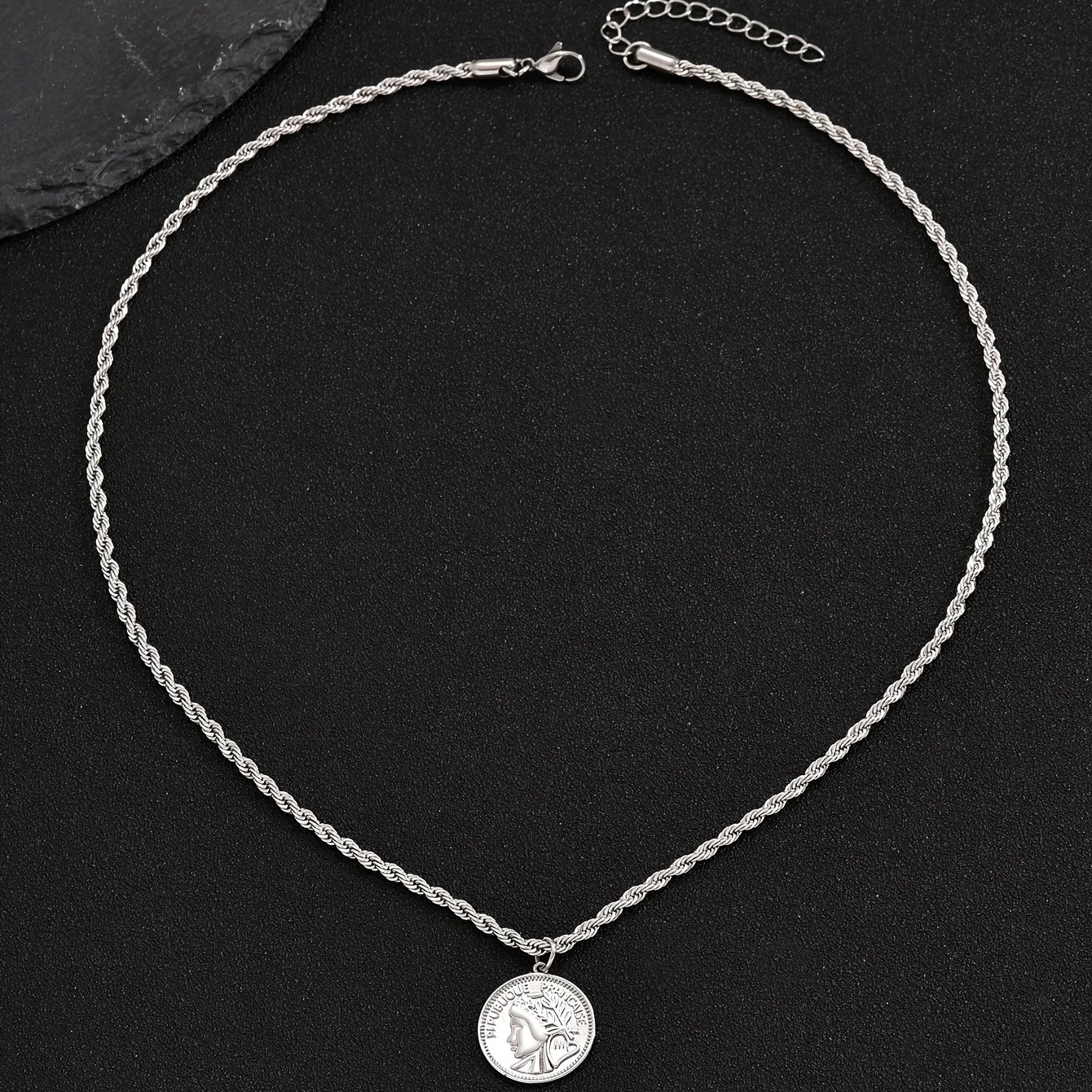 Personalized Stainless Steel Coin Human Head Pendant Men's Necklace Party Jewelry thumbnail 5