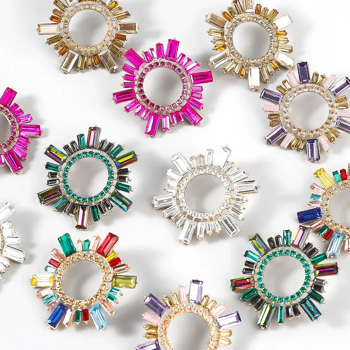 Creative Personalized Alloy Sunflower Diamond Embedded Women's Fashion Simple Super Shiny Earrings Jewelry Accessories