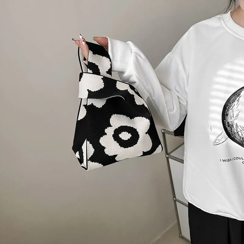 Japanese Art Canvas Handbag Large Capacity Geometric Pattern Shoulder Bag Women's Trendy Versatile Casual Knot Purse & Wrist Bag thumbnail 6