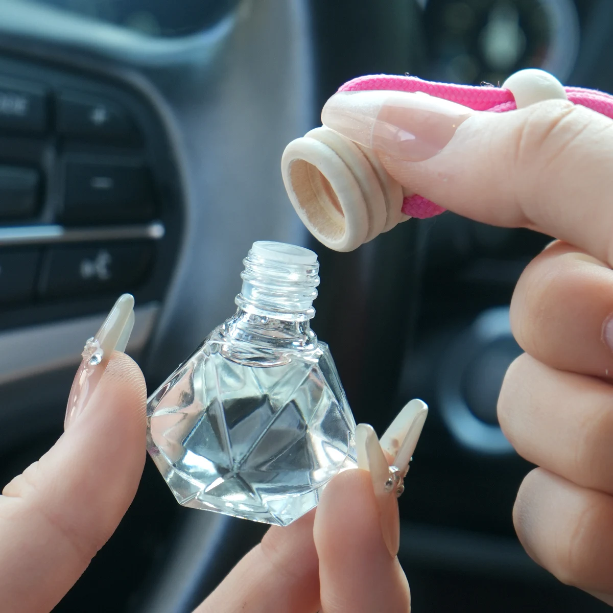 4pcs Hanging rope car perfume, car fragrance to remove odor, lasting fragrance car special fragrance thumbnail 3