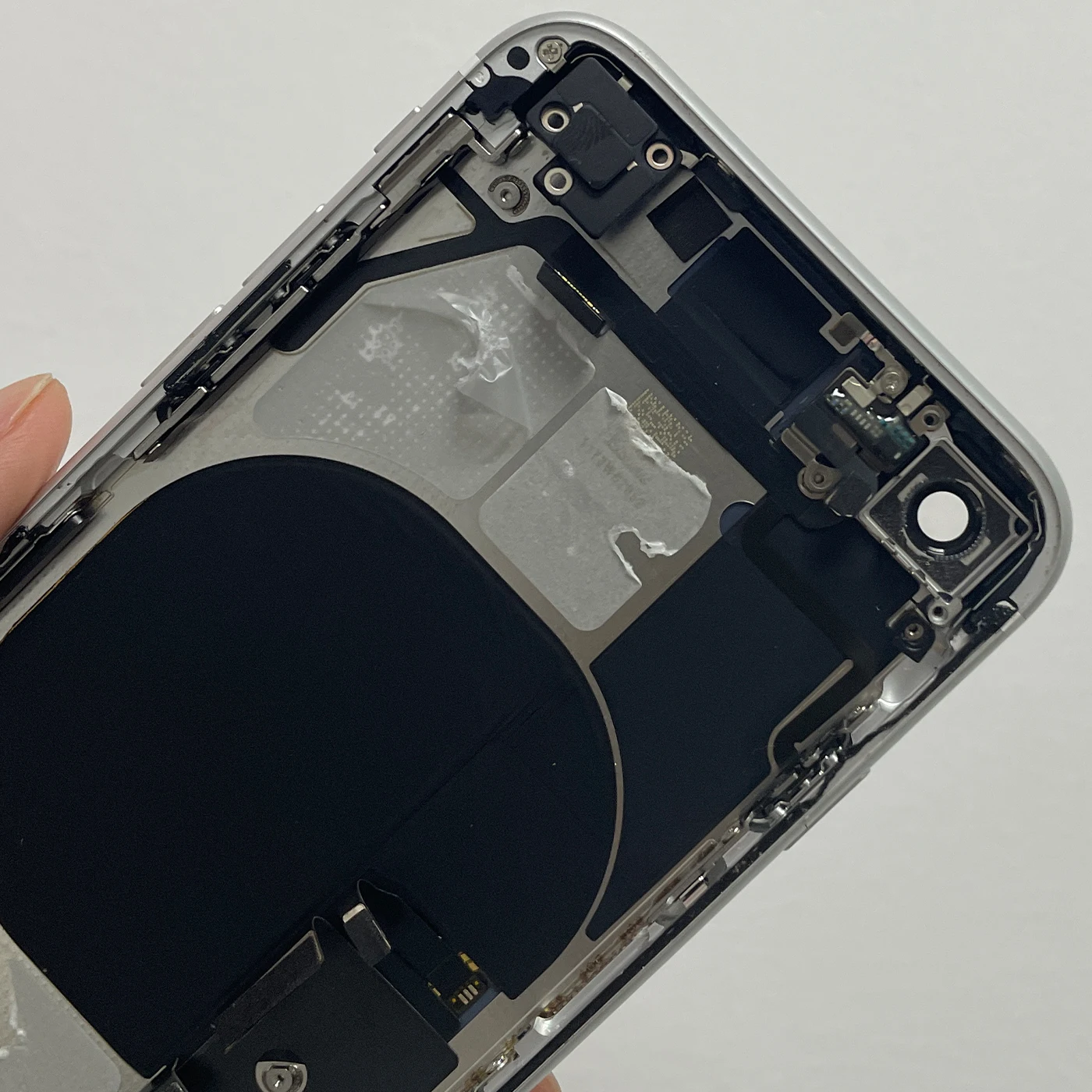 Back Housing For iPhone SE Battery Rear Cover,8G  Middle Frame Replacement, SE 2022 Rear Door with Full Assembly SIM Tray thumbnail 3
