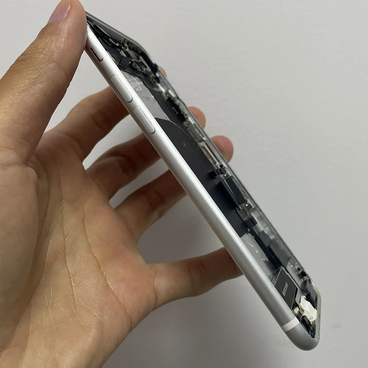 Back Housing For iPhone SE Battery Rear Cover,8G  Middle Frame Replacement, SE 2022 Rear Door with Full Assembly SIM Tray thumbnail 4