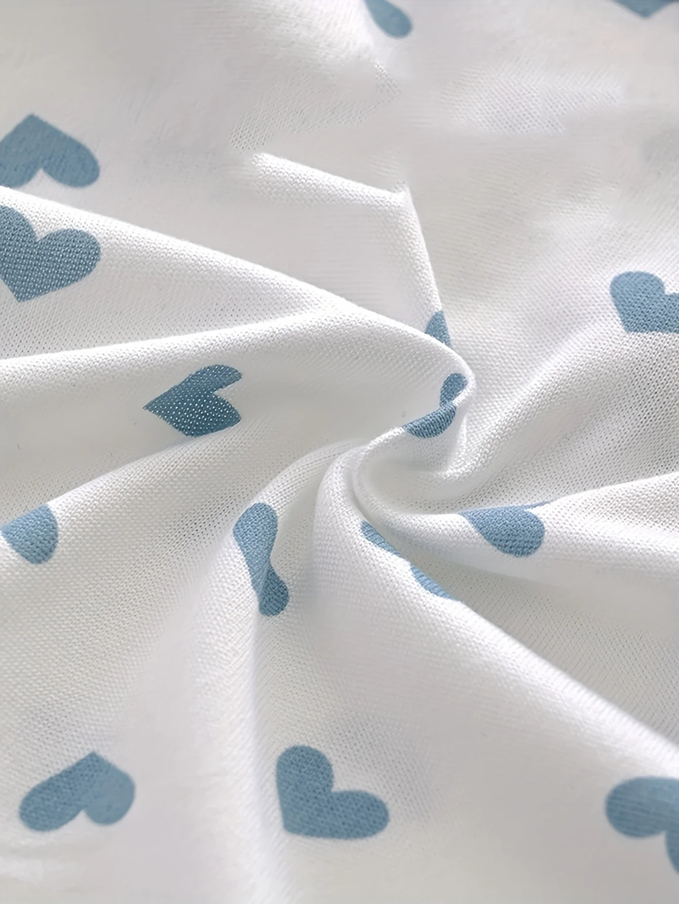 5pcs Women’s Soft Breathable Briefs Heart Plaid Print Panties Comfortable Intimates for Daily Wear thumbnail 4