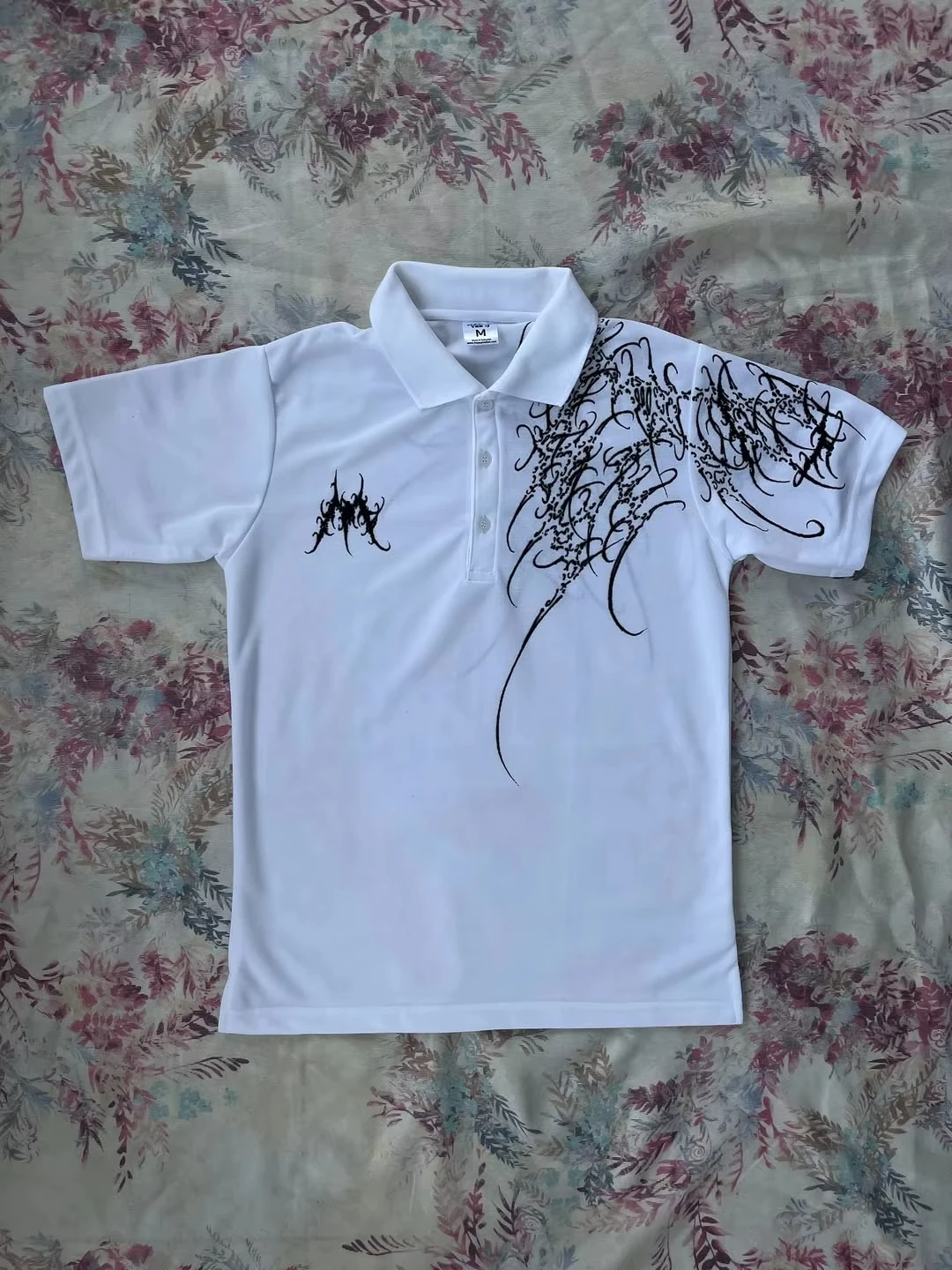 Y2K Polo Shirt Print Rock Goth Oversized T-shirt Hip Hop Button-down Collar Shirt Punk Casual Tee Minimalist and Fashionable