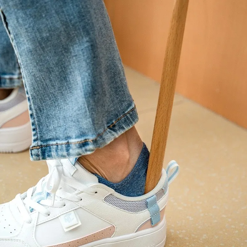 1pc 50cm Wooden Magnetic Beech Shoe Horn Long-handled Shoe Wearing Tool for Home Use with Drill-free Magnetic Base Shoe Horn thumbnail 2