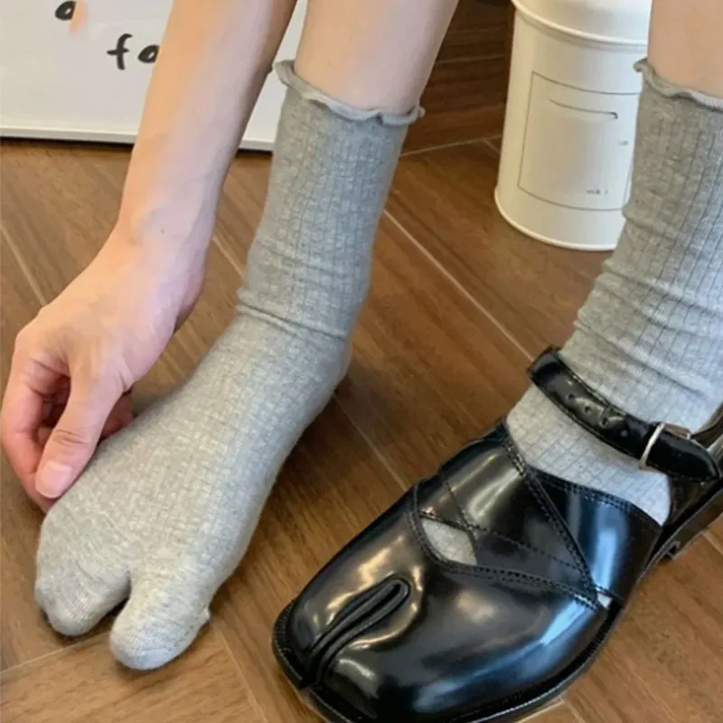 Japanese Ruffled Edge Cotton Split Toe Socks Solid Color Two-Toed Sock Unisex Harajuku Simple Tabi Socks High Elastic Hosiery thumbnail 5