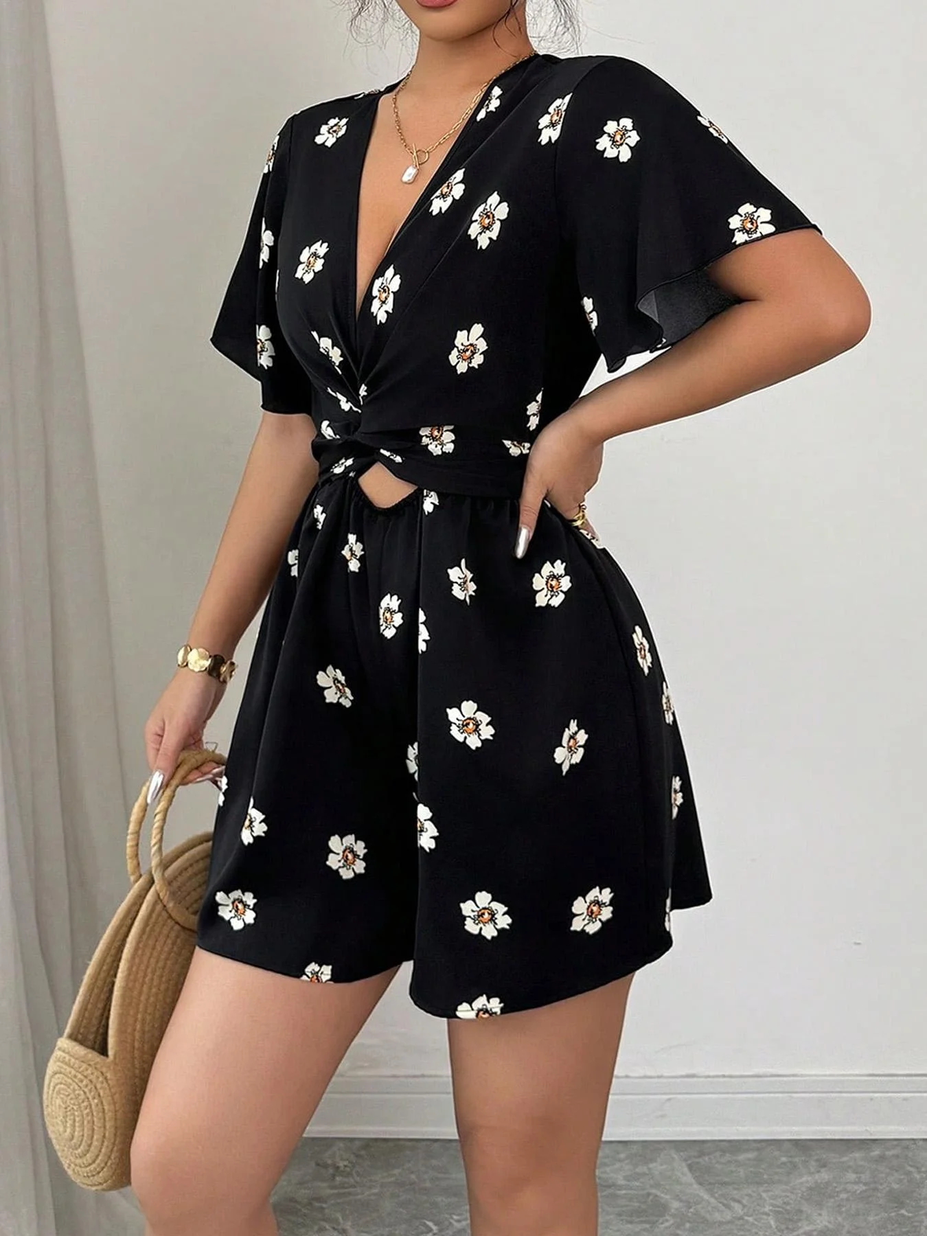 Women's Floral Print Romper, Casual Short Sleeve Romper for Summer, Fashion Women's Clothing for Daily Wear thumbnail 2
