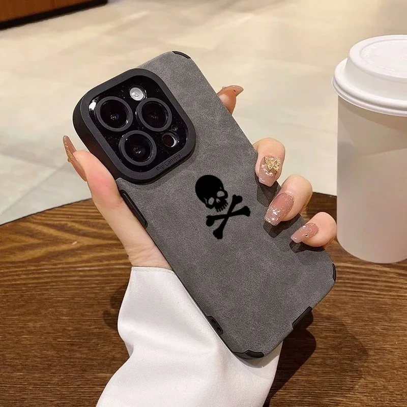 Fashion Matte Black Skull Phone Case for iPhone 17 16 15 14 13 12 11 Pro Max 17 Air X XR XS 7 8 Plus SE2 Faux Leather Cover