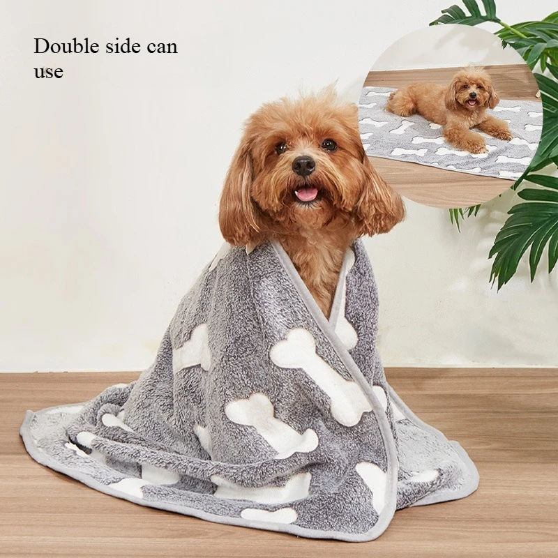 Pet Blankets Soft Fluffy Washable Dog Sleep Mat Paw Pattern Fleece Blanket for Cats Throw Warm Bed Mat for Puppies Pet Supplies