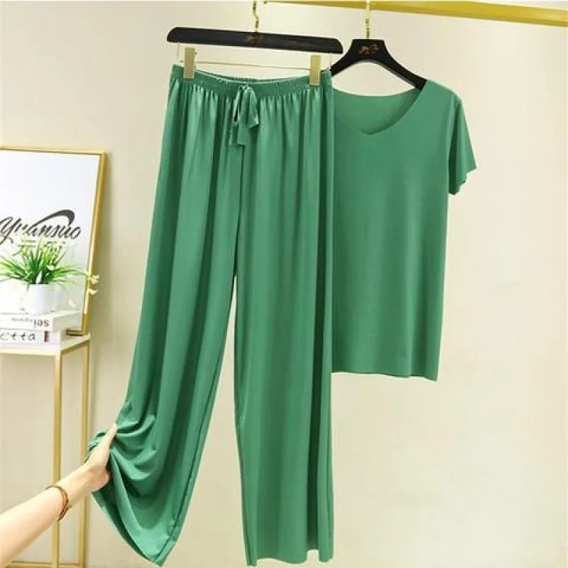 Fashionable Ice Silk Sporty Wide Leg Pants Short Sleeve Two Piece Set for Women Summer Casual Leisure Stylish Trendy thumbnail 3