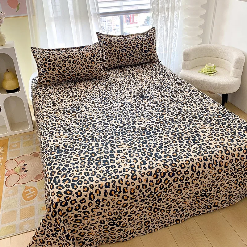 3PC Leopard Print Bed Sheet Set with Pillowcases, Wild Animal Pattern Bedding Set for Bedroom, Fashionable Home Decor thumbnail 5