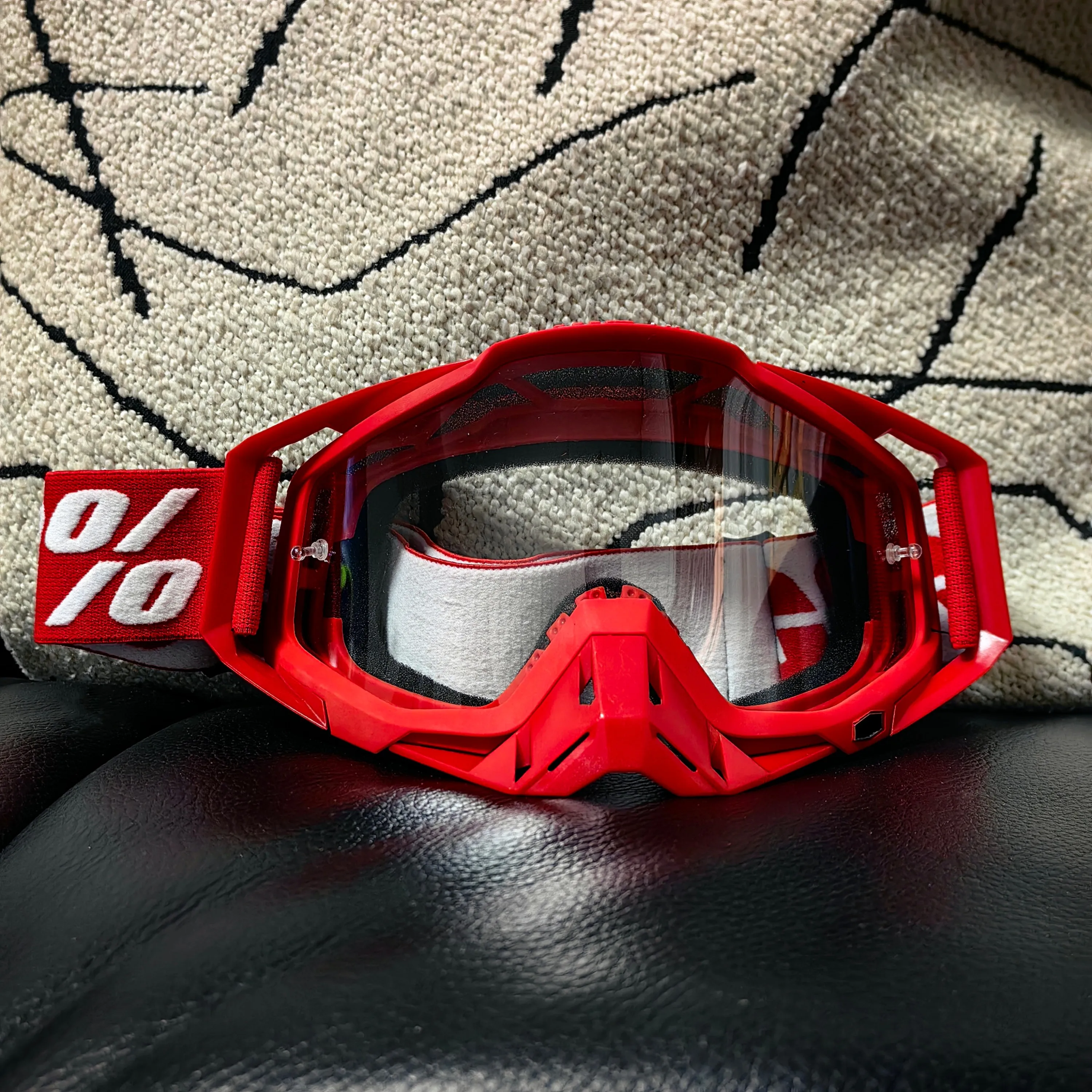 Motorcycle Motocross Goggles/Glasses: Windproof & Impact-Resistant Eyewear for MTB, ATV & Off-Road Riding Adventures.