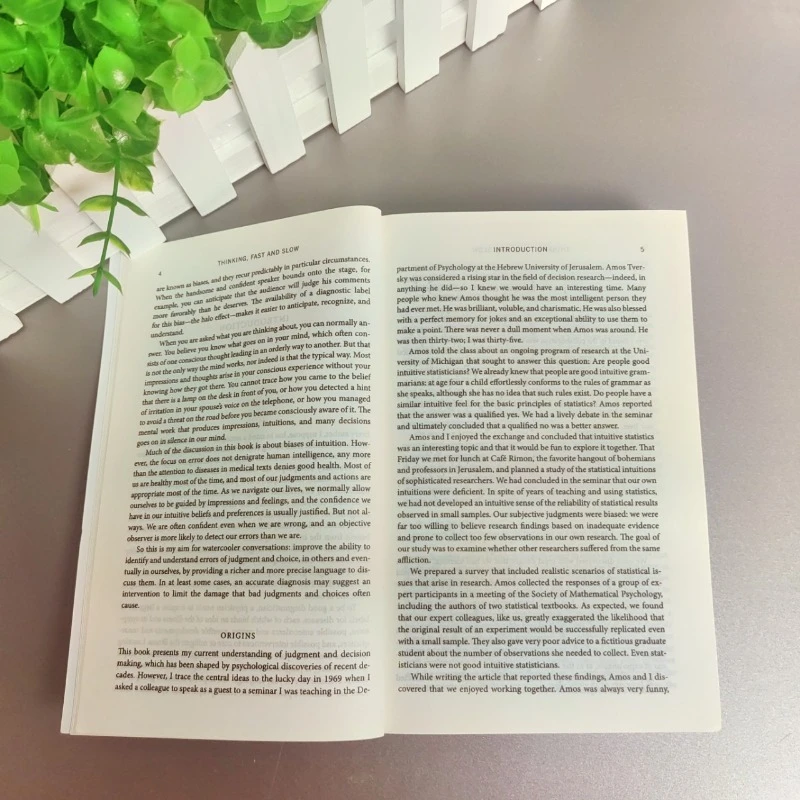 best seller Kahneman Thinking,fast and Slow Reading English Books for Adult A Lifetimes Worth of Wisdom Economic Management Book thumbnail 4