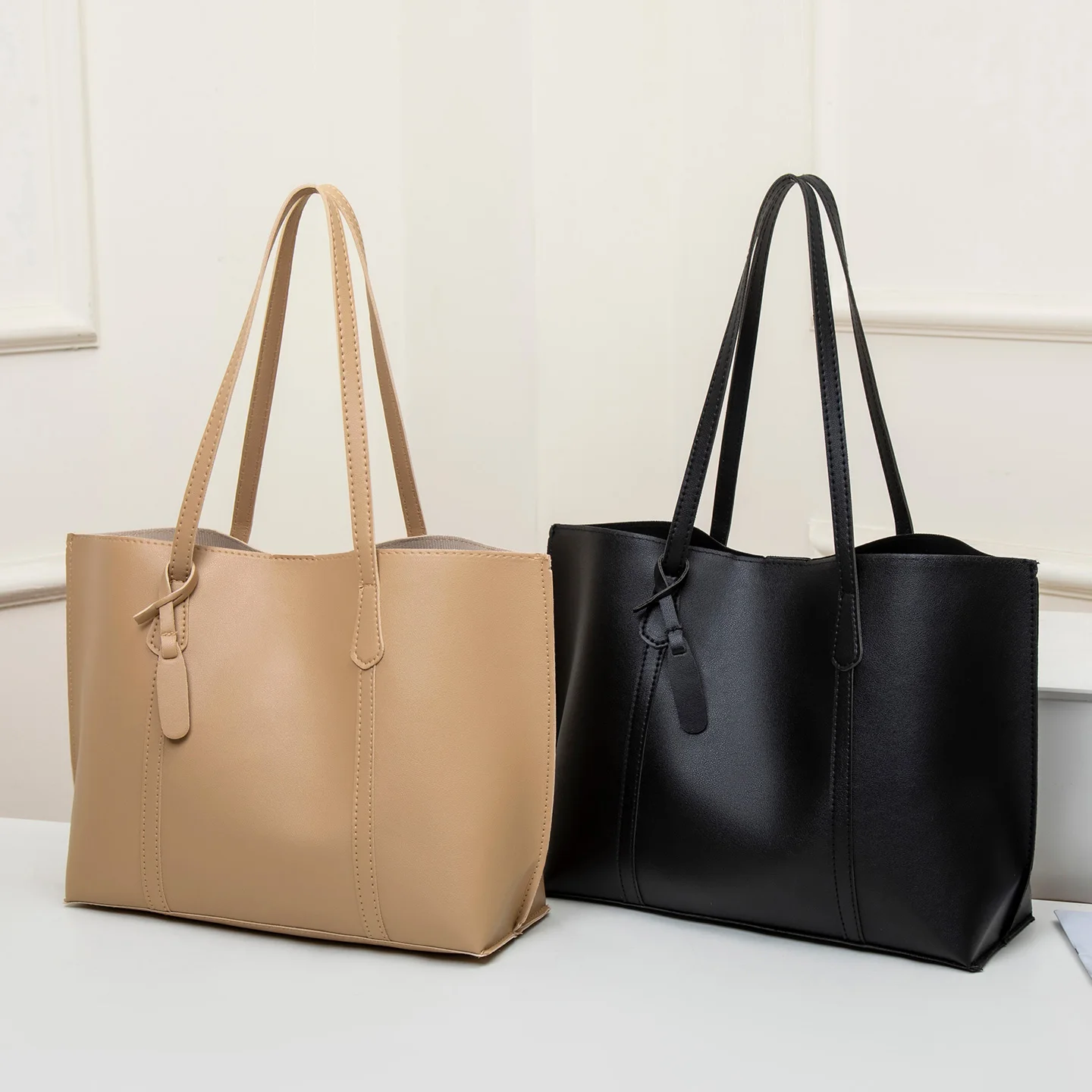 Women's Solid Color Large Capacity Tote Bag for Travel, Fashionable Lightweight Portable Shoulder Bag for Daily , Casual  Totes thumbnail 2