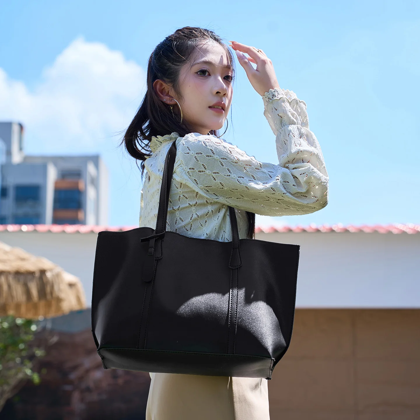 Women's Solid Color Large Capacity Tote Bag for Travel, Fashionable Lightweight Portable Shoulder Bag for Daily , Casual  Totes thumbnail 6