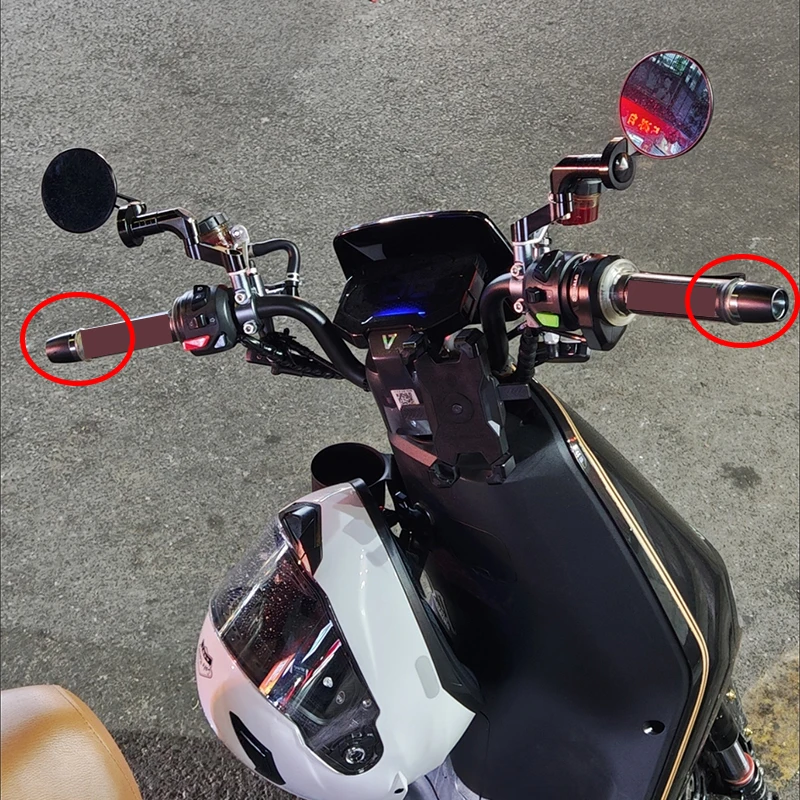 1 Pair Universal Motorcycle Handle Bar Ends Grips CNC Metal Handlebar Counterweight Plug Slider Motor Bike Grips Accessories thumbnail 3