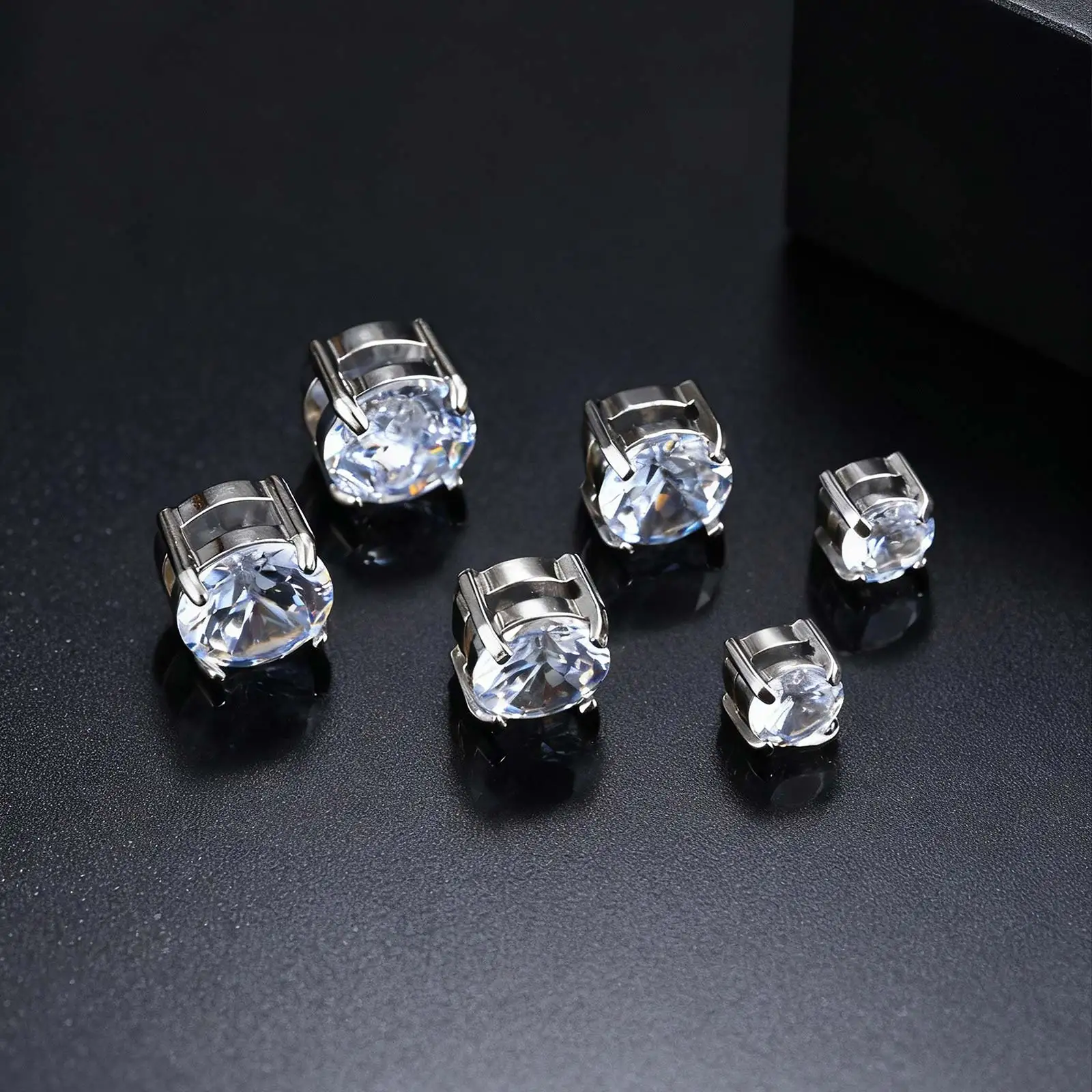 Punk Round Zircon Magnetic Ear Studs Clips Non Piercing Stainless Steel Small Earrings for Women Men Fashion Jewelry ﻿