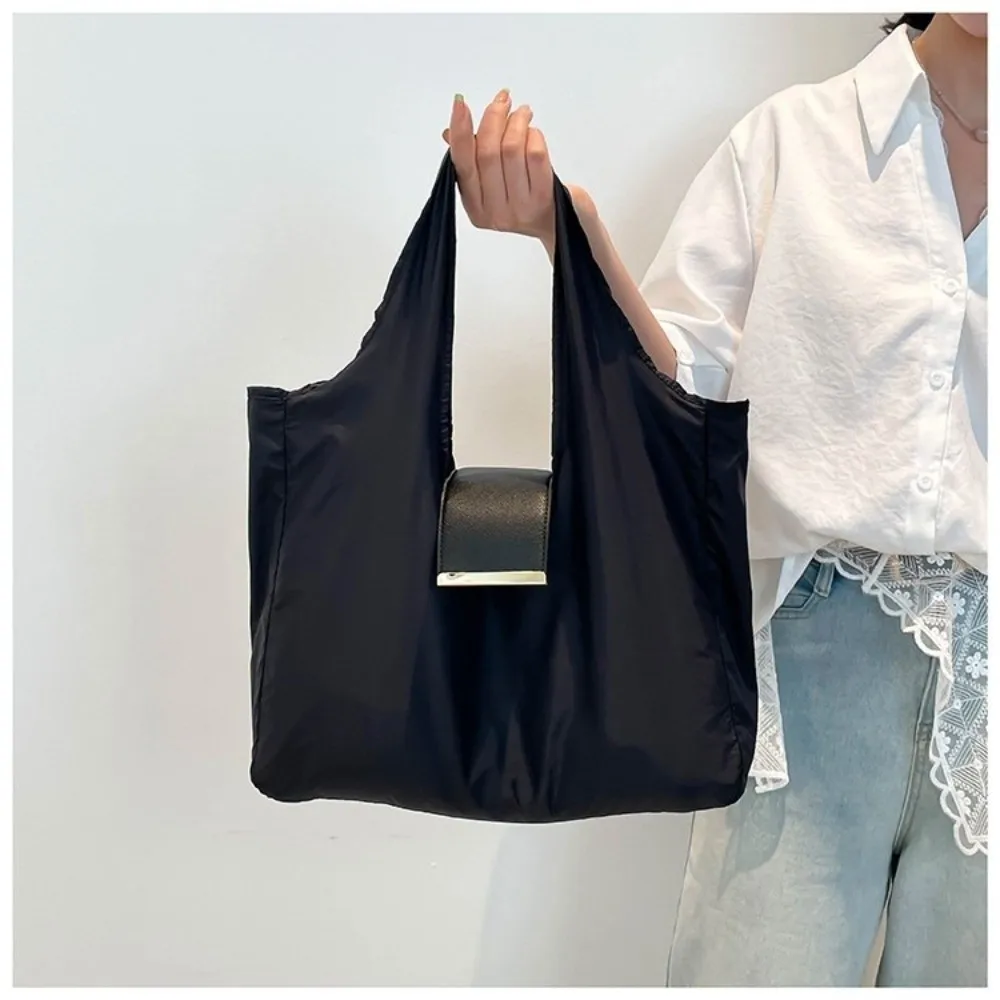 New Mini Keychain Tote Bag Foldable Expandable Supermarket Eco-Friendly Bag Large Capacity with Key Ring Handbag for Travel thumbnail 3