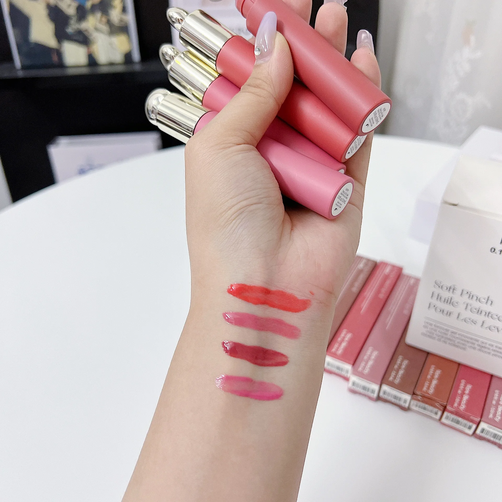 Rare Beauty New Smooth Liquid Lip Gloss Hydrating Moisturizing Lasting Natural Bright Lightweight Nutrient Repair Tinted Lip Oil thumbnail 2