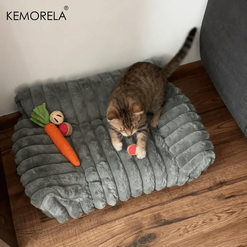 KEMORELA 1PC Striped Cat Sofa Bed Soft Polyester Pet Bed Breathable for All Seasons Suitable for Small to Medium Catsor Sleeping thumbnail 4