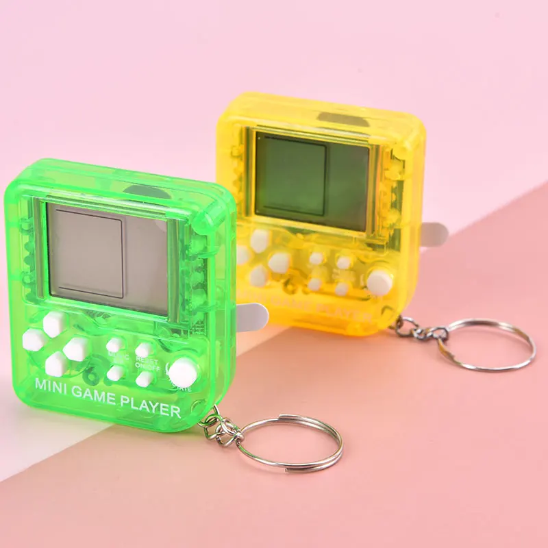 Pocket Mini Classic Game Machine Keychain Children's Handheld Retro Nostalgic Game Console With Keyring Video Game 26 Games Gift thumbnail 3