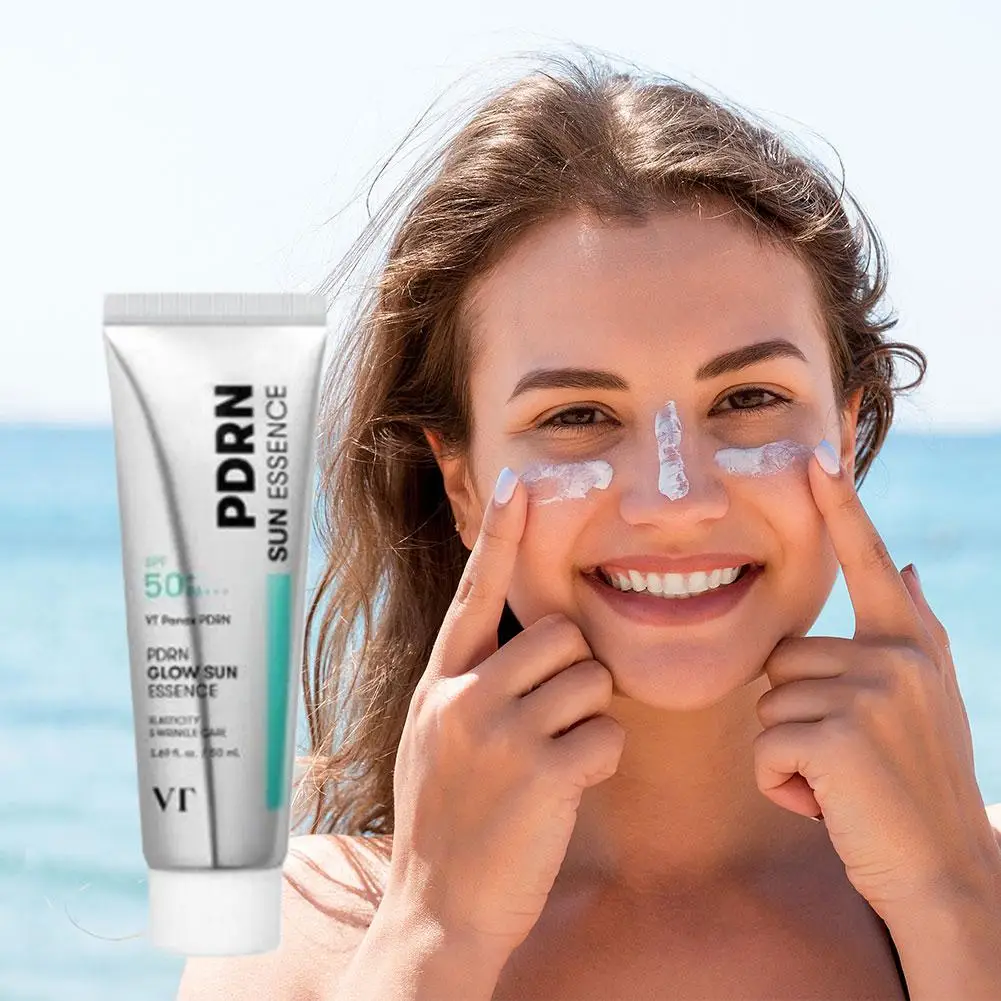 hydrating Sunscreen Essence Spf 50+ Sunscreen Spf 90+ Highly effective broad-spectrum Refreshing and non-greasy Skin Care thumbnail 3