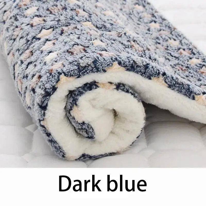 Pet Sleeping Mat Dog Bed Cat Bed Soft Hair Thickened Blanket Pad Fleece Home Washable Warm Bear Pattern Blanket Pet Supplies thumbnail 6