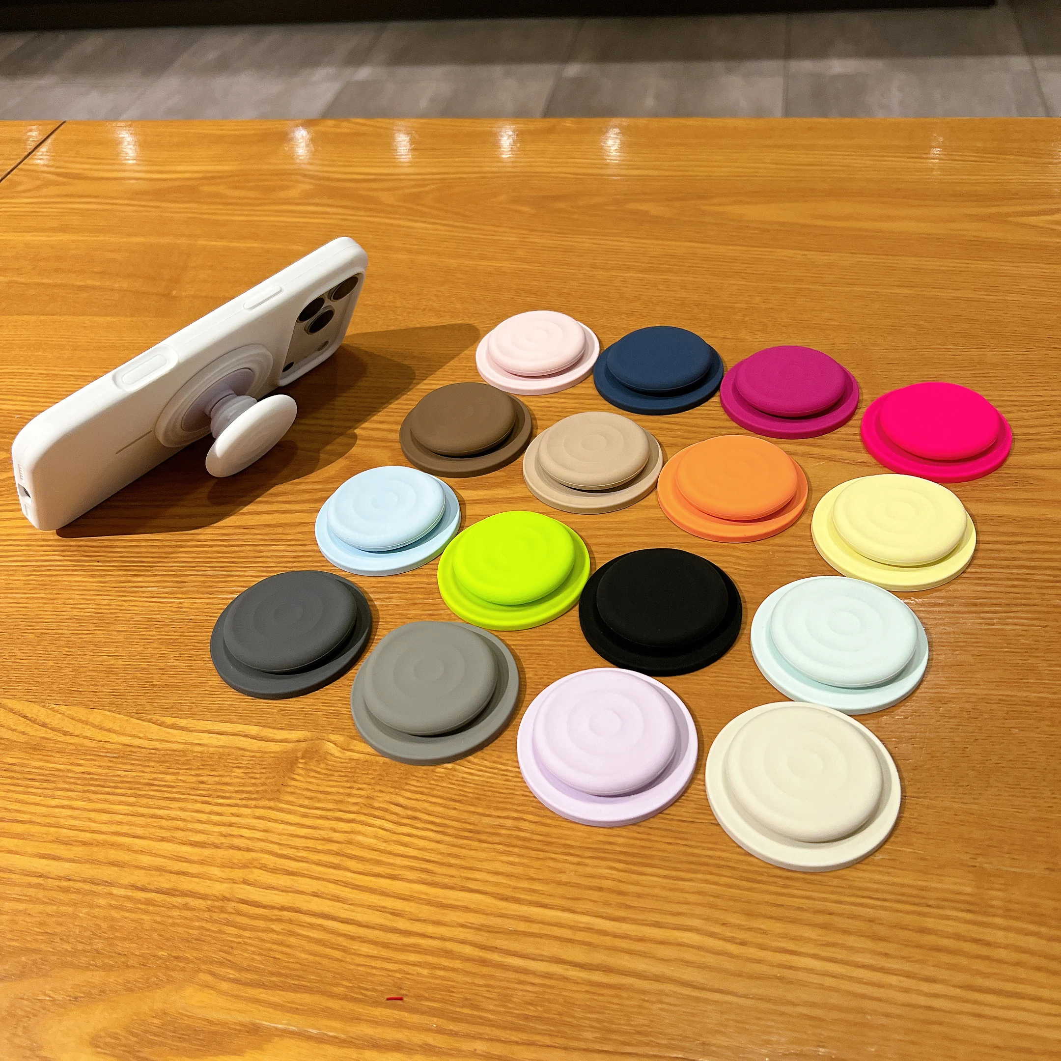 Original Silicone For Magsafe Magnetic Phone Mount Grip Finger Ring Holder Expanding Stand Portable Holder For iPhone 17 Samsung thumbnail 2