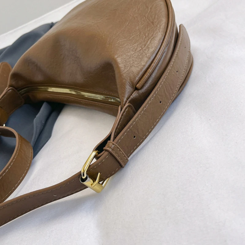 2025  Large Capacity Soft Crossbody Bags for WomenLuxury Handbags Solid Shoulder Bags Female Casual Travel Hobos Bag Vintage Sac thumbnail 4