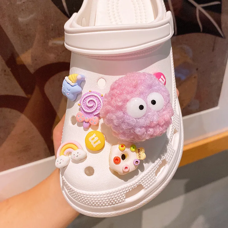 Whole Set DIY Cute Colorful Fur Ball Shoe Charms Designer Lovely All-match Garden Shoe Buckle Sandals Charms Fashion Quality thumbnail 5