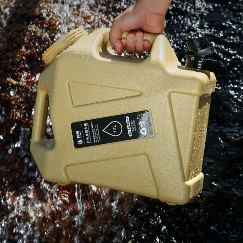 Portable outdoor water bucket, suitable for camping and traveling. Portable drinking water storage container, sturdy and durable thumbnail 6