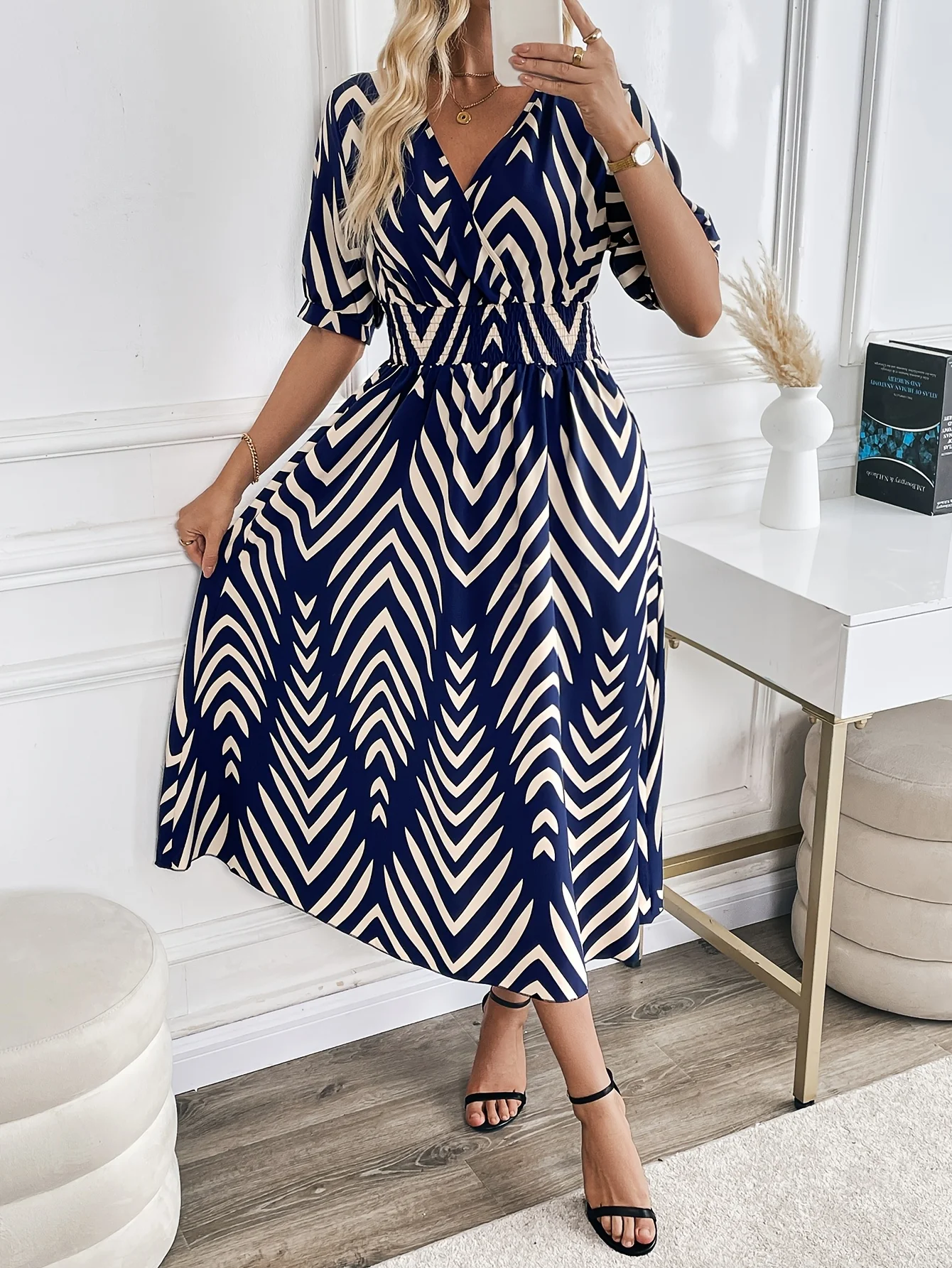 Elegant Directed Large Swing Geometric Pattern Dress Women's Fashion Casual Skirt thumbnail 6