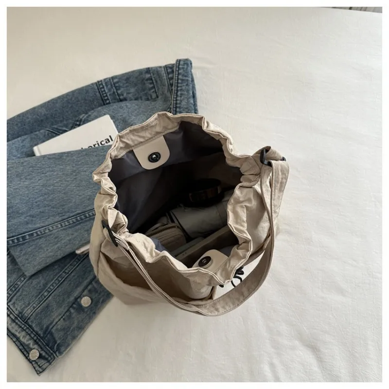 HOMEFISH Large Capacity Versatile Shoulder Bag for Women's Summer Popular Lightweight Crossbody Bag Minimalist Tote Handbag thumbnail 3