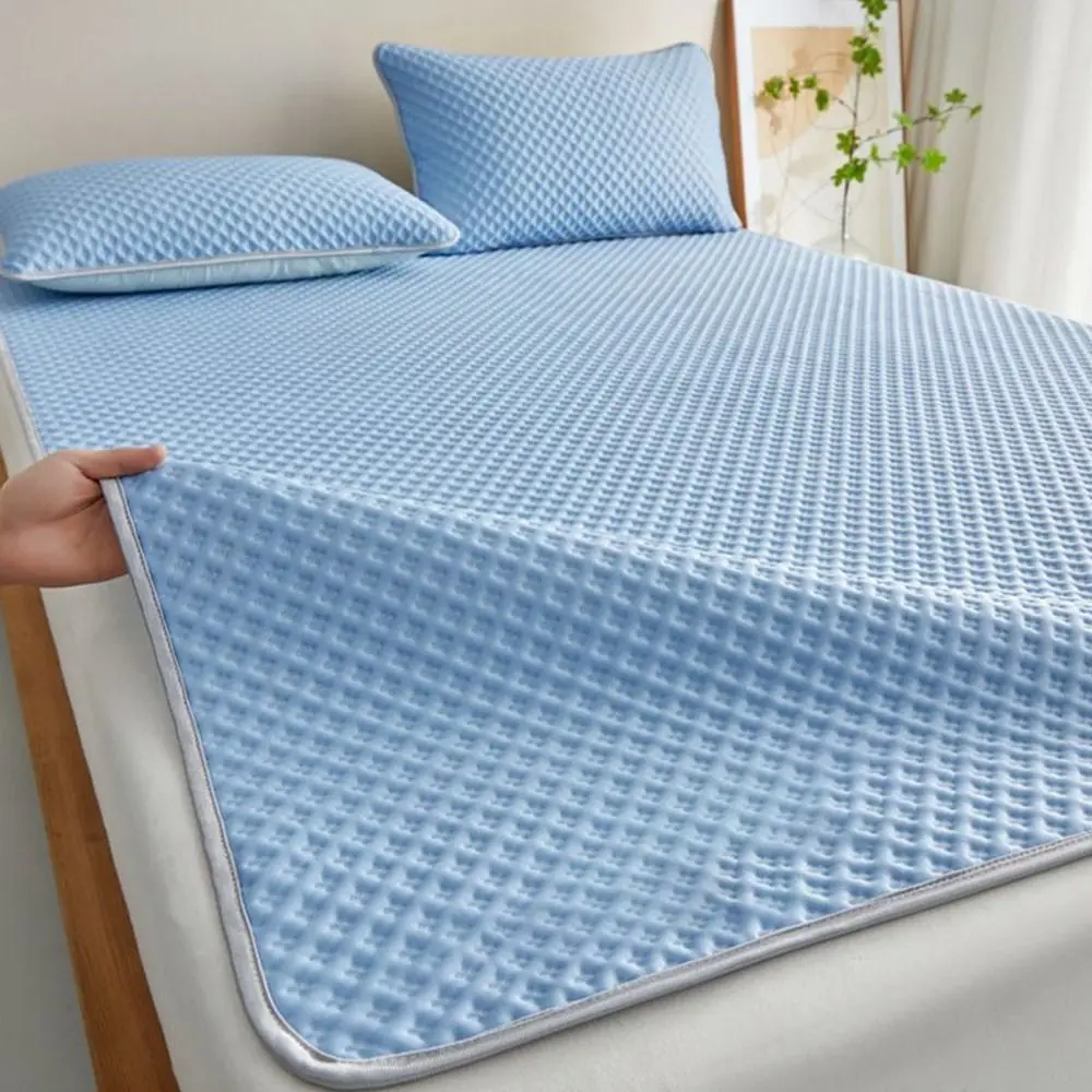 Breathable Cooling Mattress Skin-friendly Comfortable Ice Silk Bed Mat Pad Lightweight Soft Summer Sleeping Mat For Adult Kids thumbnail 4