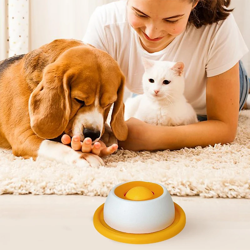 Pet Lick Mat Yogurt Licking Plate Anti-spill Slow Food Plate Feeder for Dogs Cats Promotes Dental Health Bite Resistant Toy thumbnail 2
