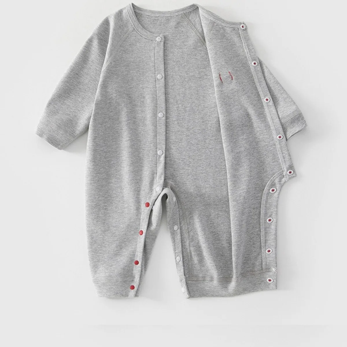 AYNIGIELL 2026 New Baby Solid Color Jumpsuit High-quality Pure Cotton Breathable Jumpsuit 0-18 Months Male Baby Girl Clothing thumbnail 5