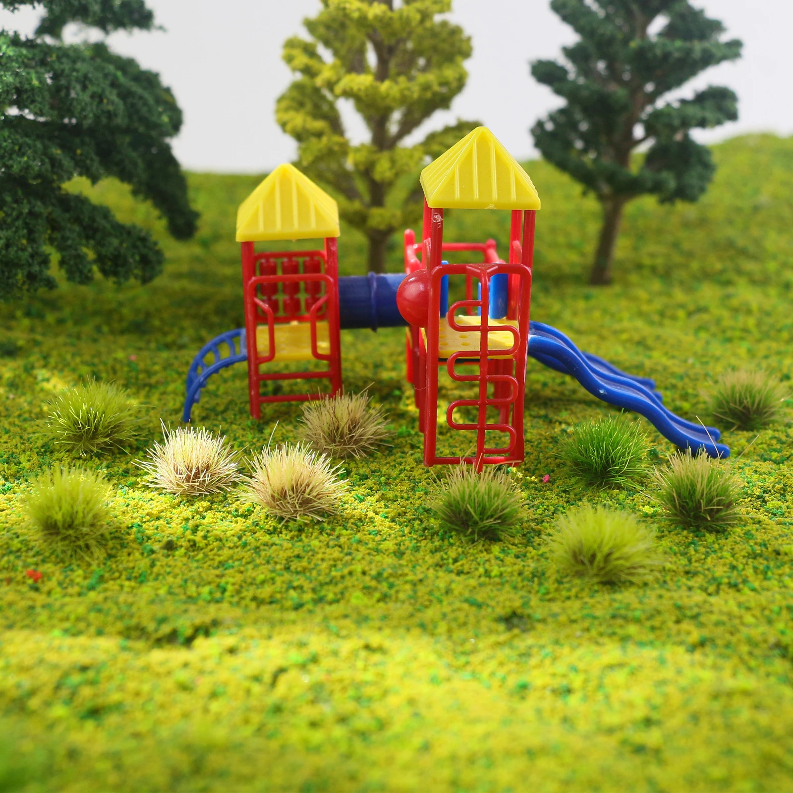 32Pcs Mini Grass Cluster Model Kits Simulation Mutlicolor Grass Plants Materials for Making Scene Layout Diorama Accessory thumbnail 2