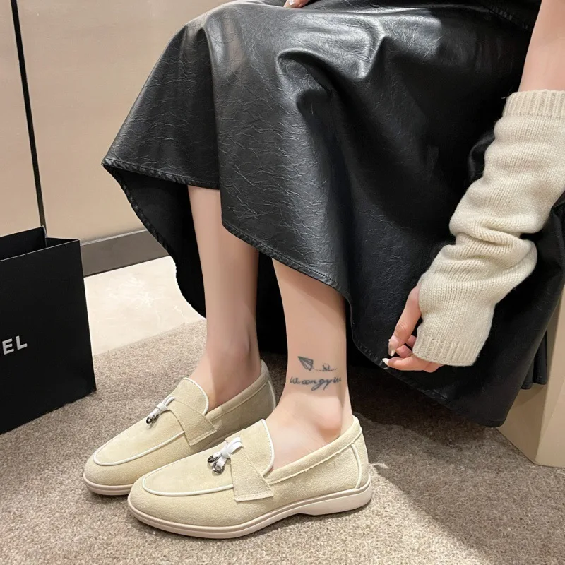Low Heel round Toe Velvet Slip-On Shoes Vintage Style Casual Footwear Comfortable Soft Inner Material Rubber Outsole thumbnail 3