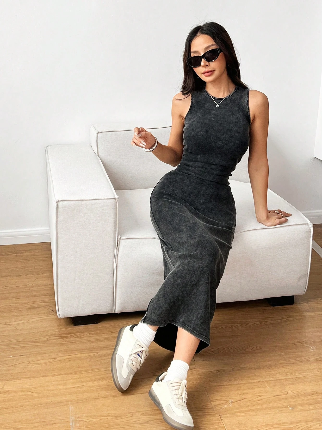 Women's Summer Round Neck Pleated Bodycon Casual Cami Dress,Holiday Outfits,Summer Dresses for Women thumbnail 5