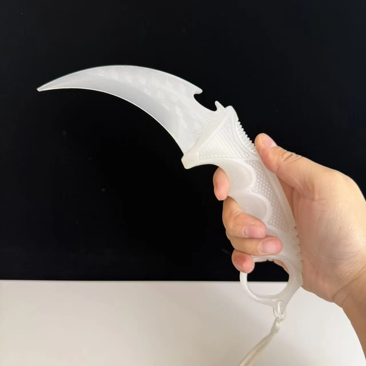 9.06inch White Plastic Karambit Luminous Claw Knife Cosplay Prop Stage Props for Martial Arts Performances Knife Safety Toys Boy thumbnail 4